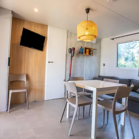Dom wakacyjny Chic Roquebrune-sur Argens